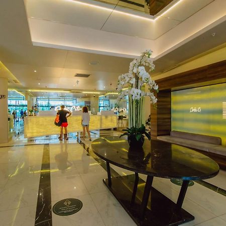 Orbi City Black Sea View Aparthotel 바투미 외부 사진